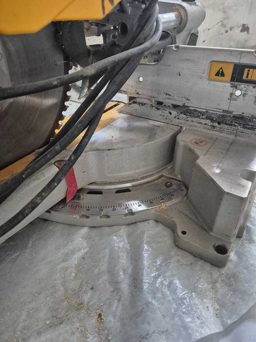 Ukośnica pilarka ukosowa DeWALT DWS7085 -QS  -zadbana, 100% sprawna!!!