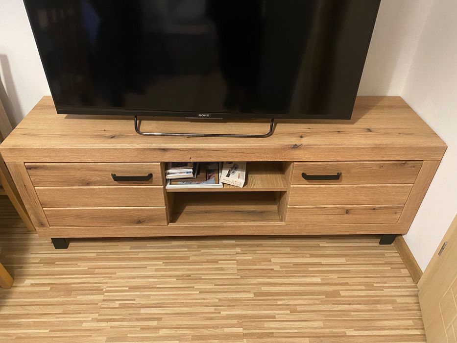 Szafka pod telewizor