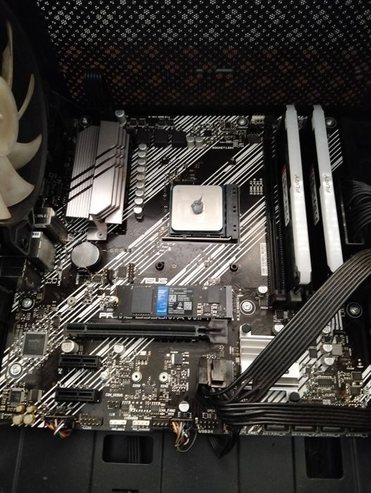 PC Gaming Ryzen 5600 + RTX 3060 – Setup Completo