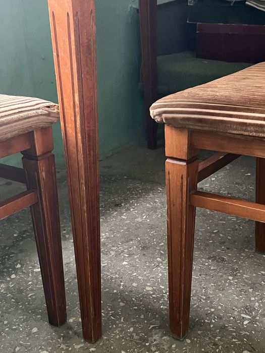 Стіл кухонний крісла стільці