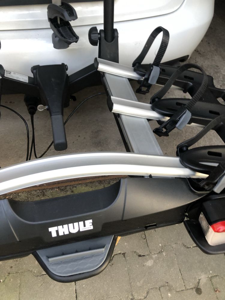 Bagażnik rowerowy marki Thule na 3 rowery model VeloCompact926