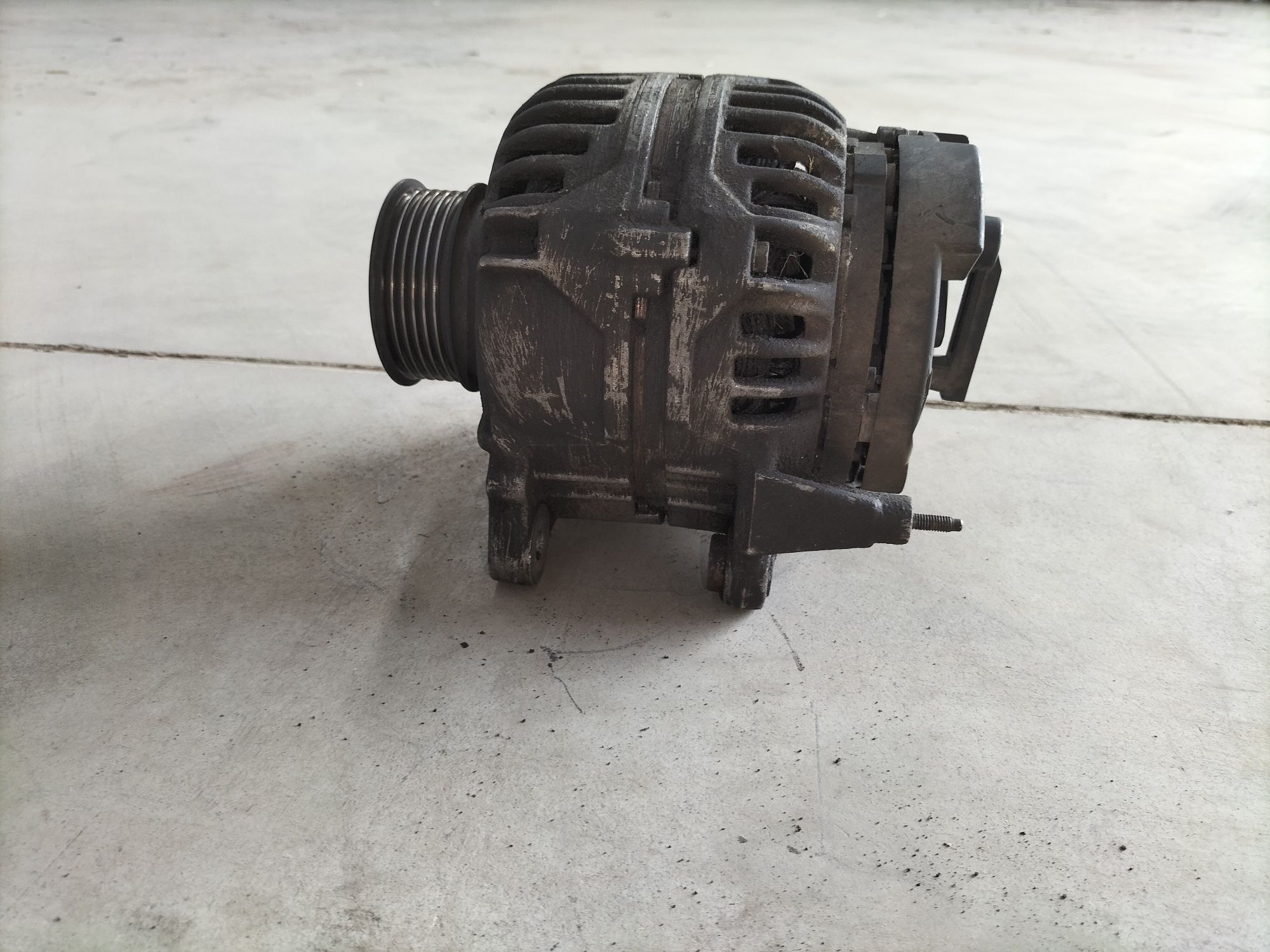 Volvo S80 2.5 D alternator Bosh 120A 0124.515.021 i inne