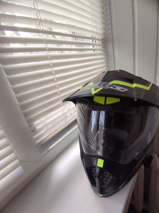 Продам шлем за 2.600 торг