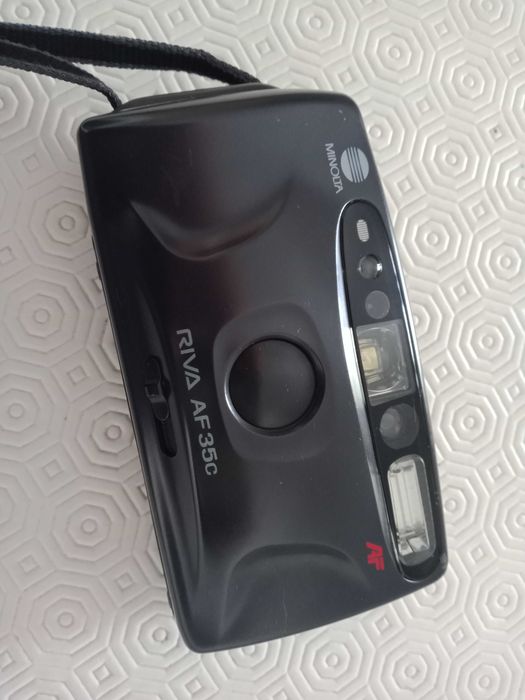 Máquina fotográfica Minolta Riva AF 35c