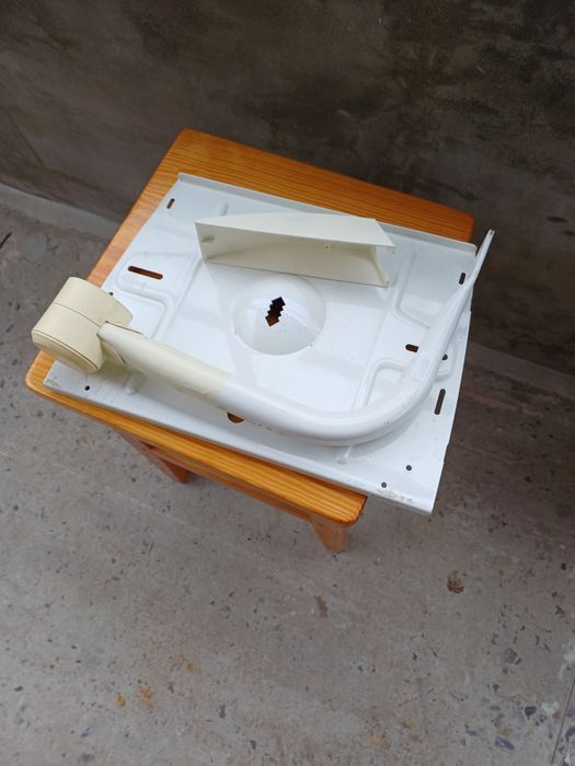 Підставка/ кріплення для телевізора