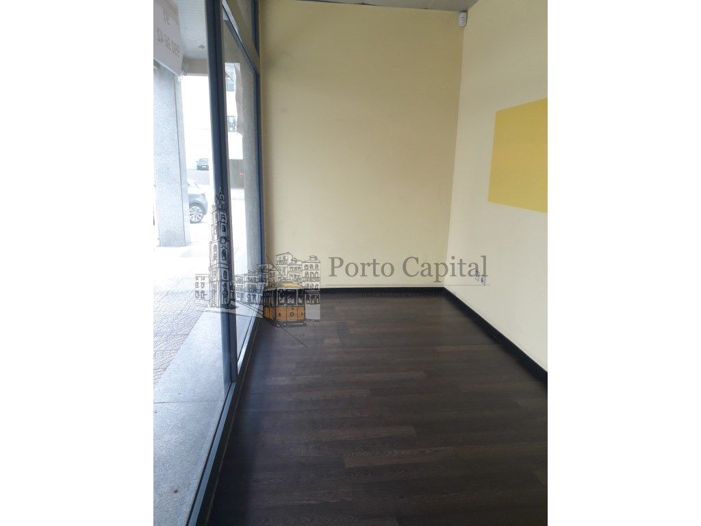 Loja com 50 m2 junto ao Ipanema Park