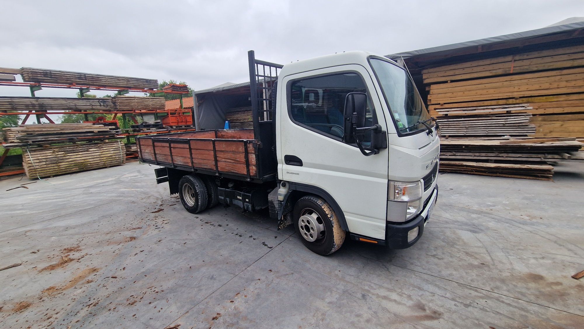 Mitsubishi fuso ligeira caixa automática