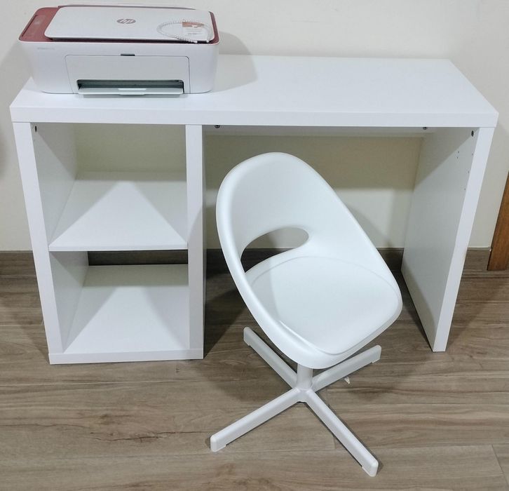 Vários móveis à venda em bom estado