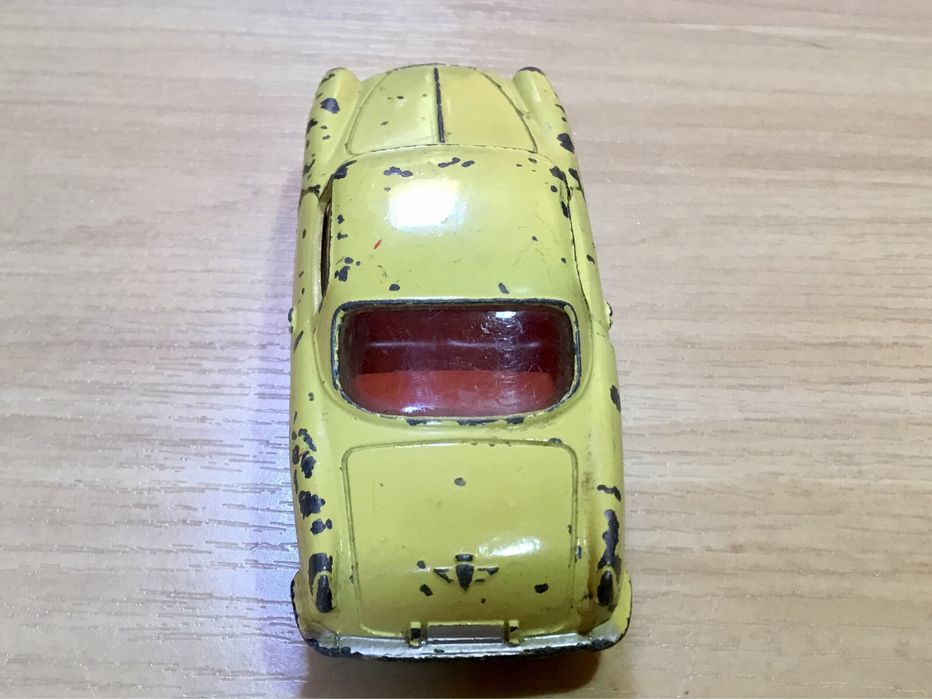 Miniatura antiga e rara Dinky Toys Alfa Romeo Coupé