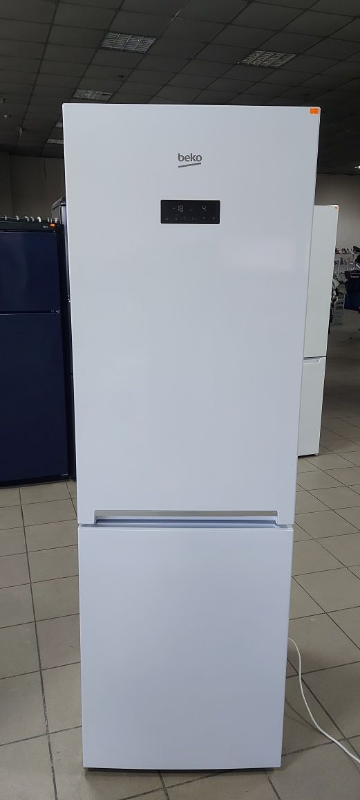 Холодильник Beko RCNA 356E30W