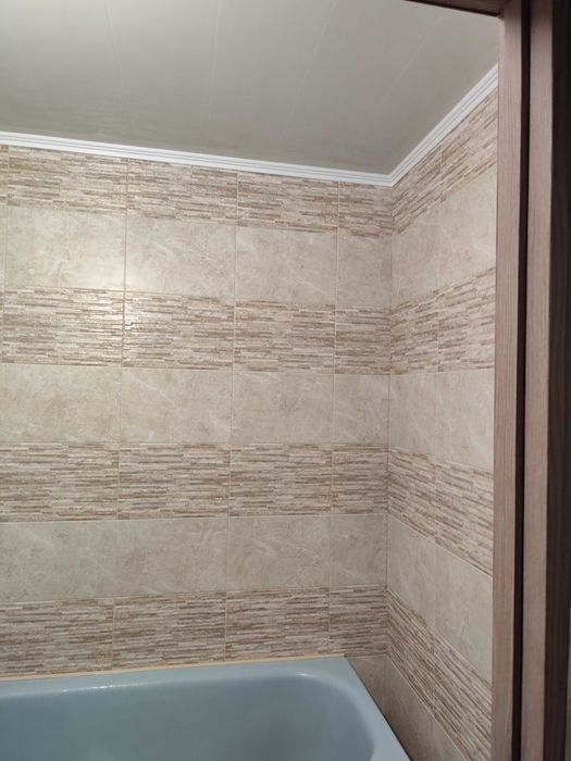 Продаж квартири на середньому поверсі