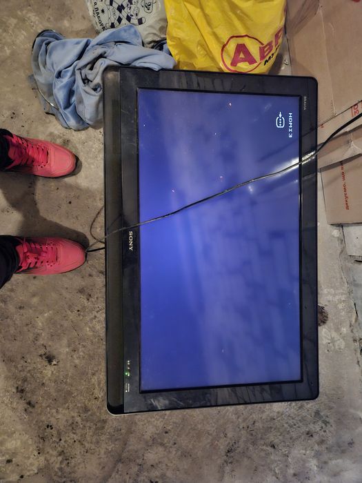 Продам телевизор диагональ 32