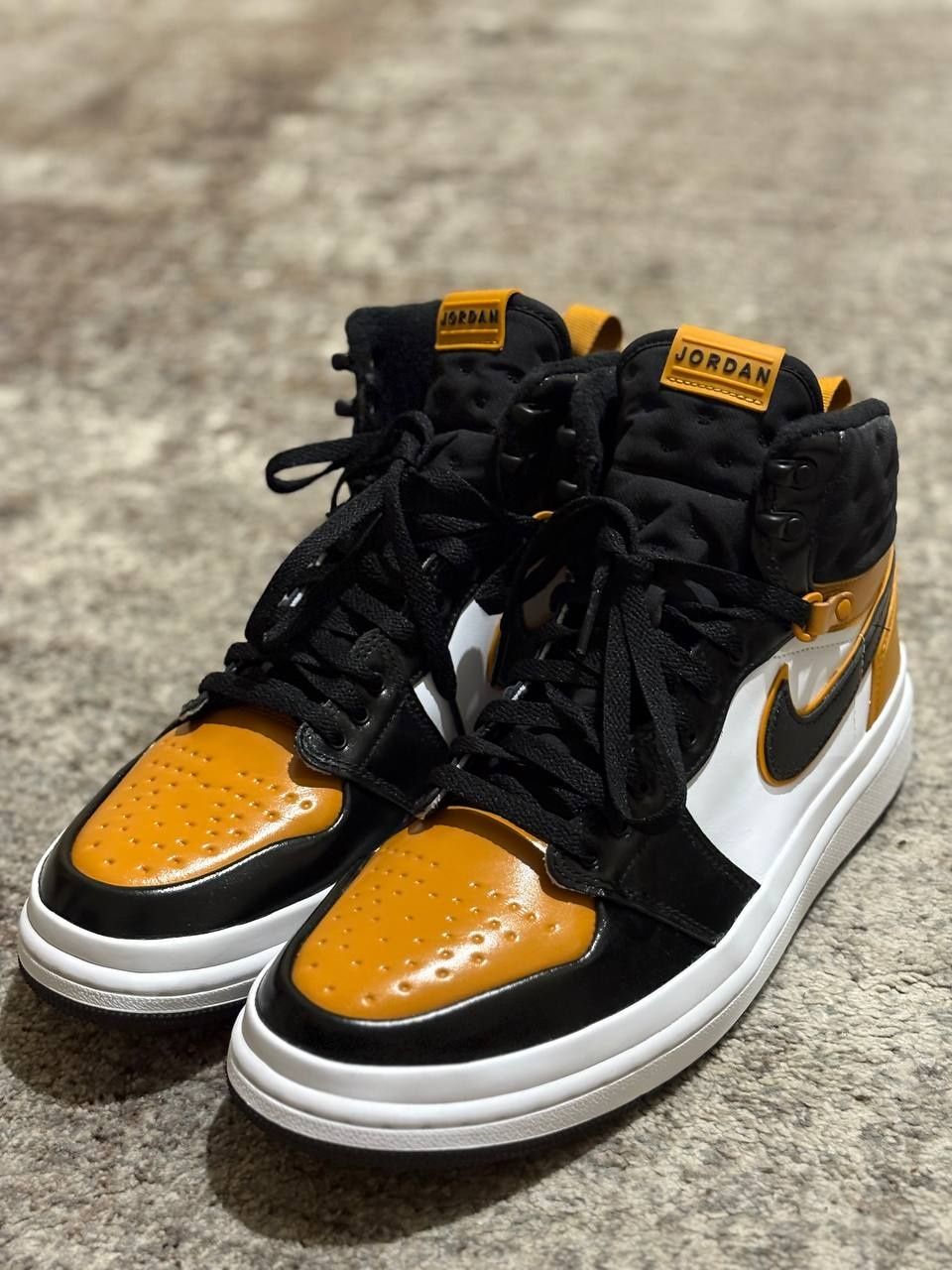 Продаю оригинальные Air Jordan, размер 44.5, черные без коробки