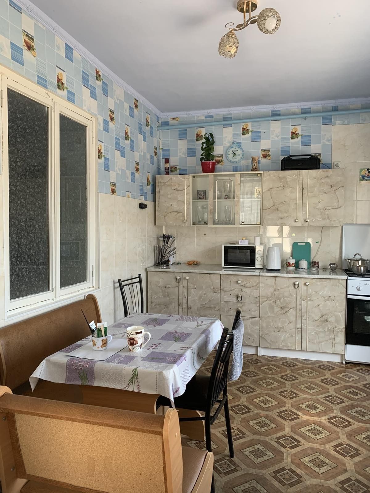 Продаётся пол дома по ул.Челюскина