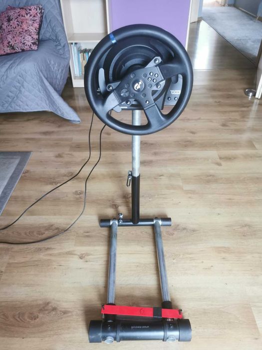 Thrustmaster T300 + stojak Wheel Stand Pro