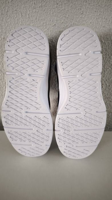 Sapatilhas Vans novas com etiqueta tamanho 35 36 ténis