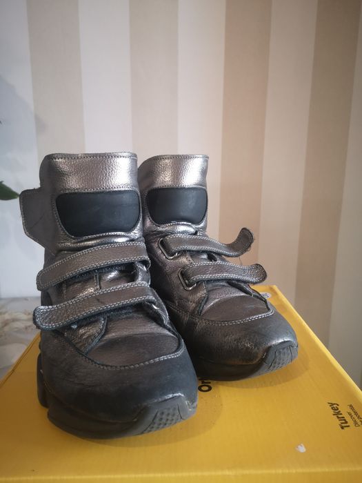 Ортопедические детские ботинки.