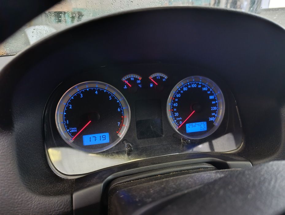 Golf 4 мотор 1.6 BCB капот бампер фари підрамник полуось супорта.