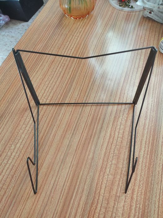 Складная подставка для книг