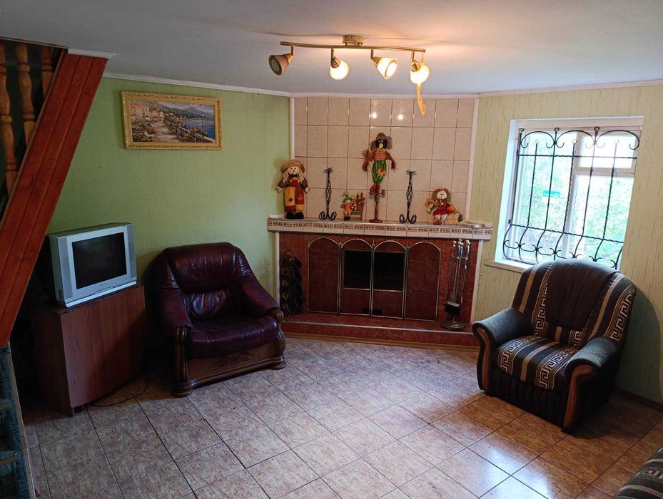 Дачний будинок -затишок і спокій !