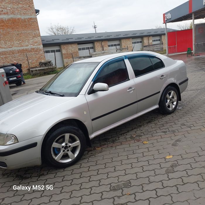 Продається  машина на ходу