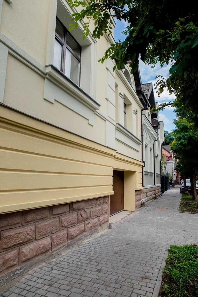 Австрійський будинок в цетрі міста - унікальна пропозиція на ринку