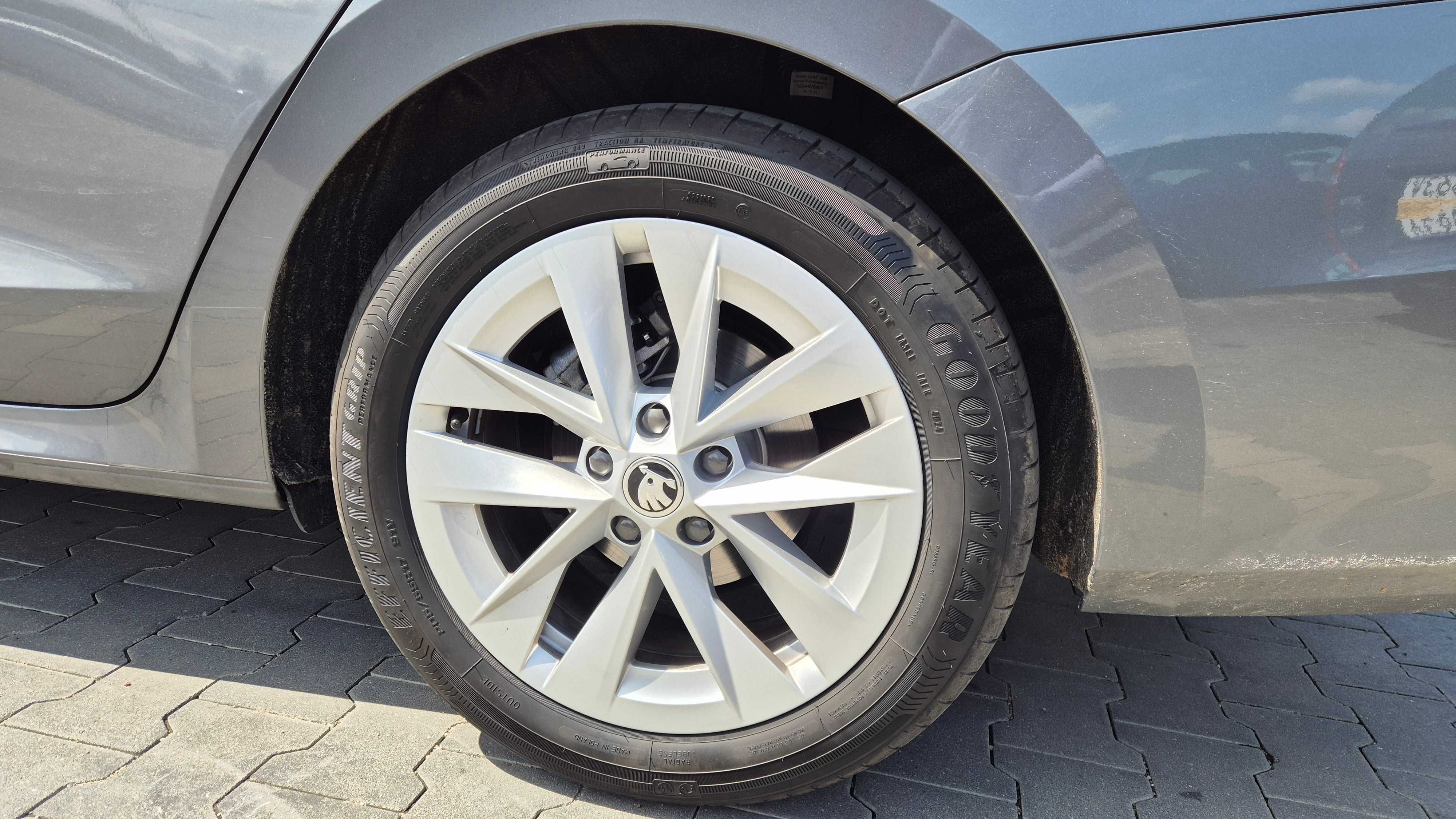 Opony 205/55 R17 91V Goodyear Efficientgrip Performance