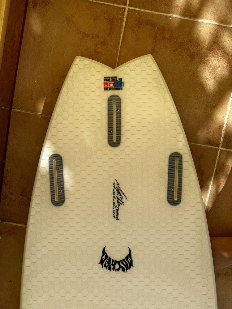 Lost Round Nose Fish 5’7 surfboard - Libtech