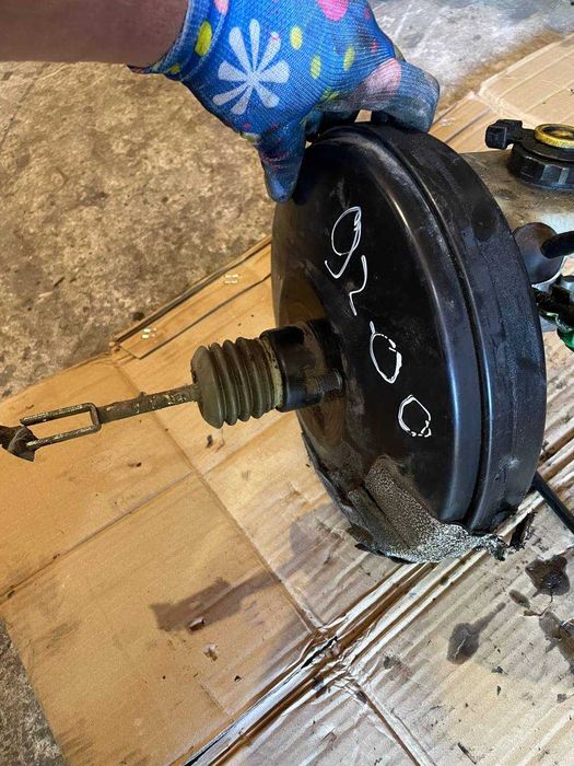 Вакуумный усилитель тормозов Ford Transit 1992-2000 год