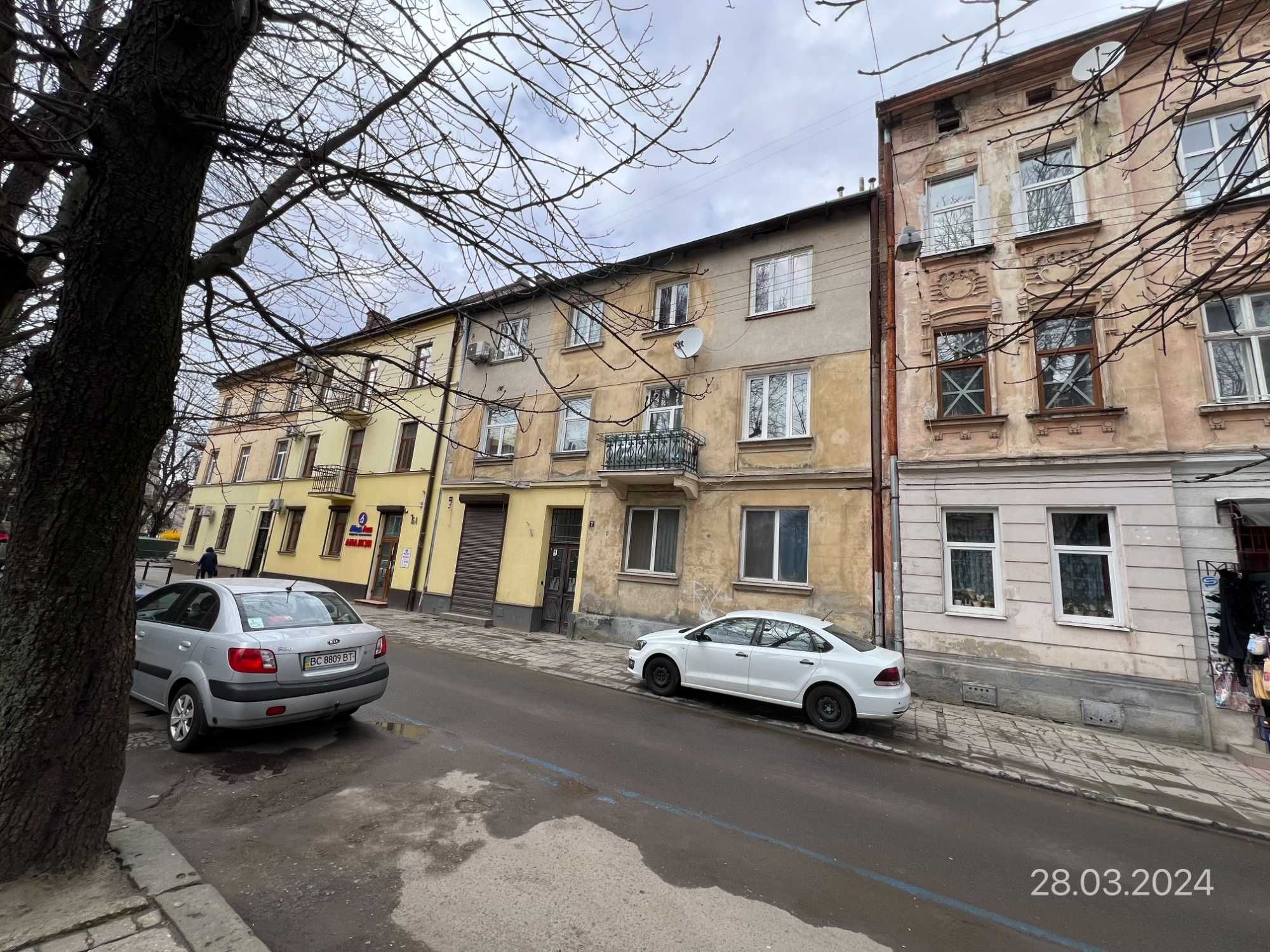 Нежитлове приміщення 16,6 м2, Львів, вул. Руфа 7