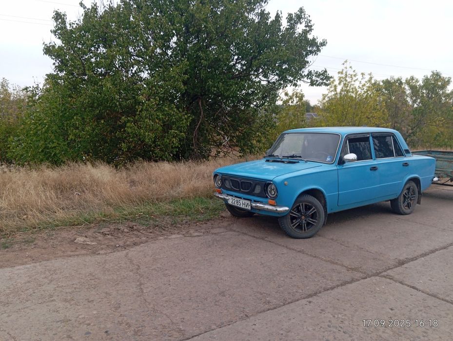 Продам ваз 21011