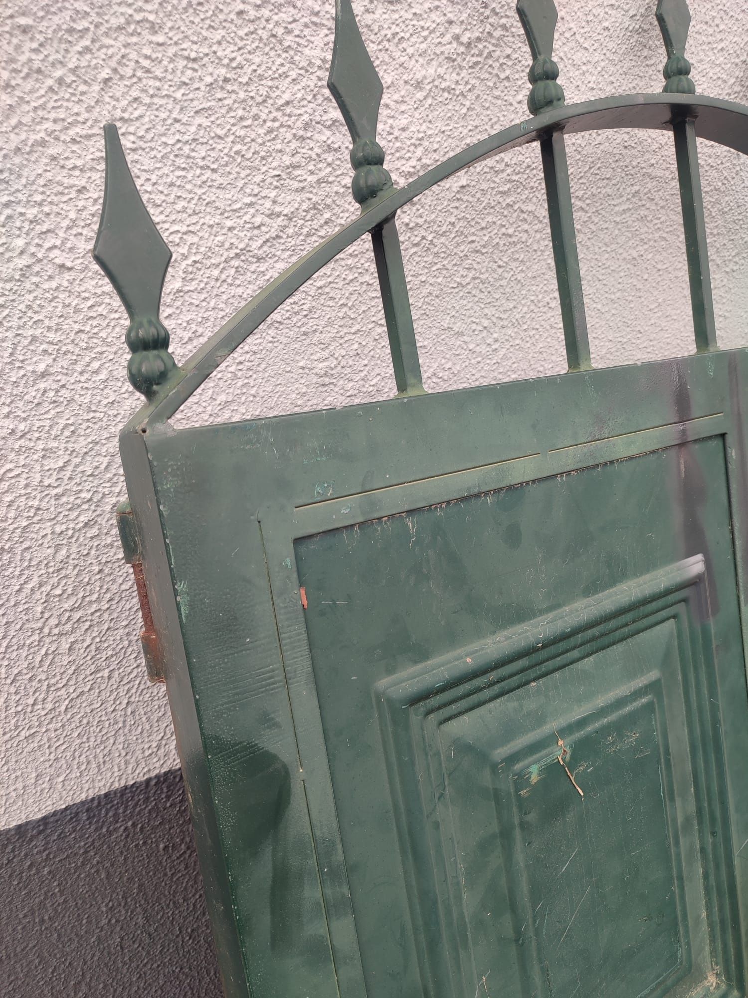 Conjunto 3  portões de ferro
