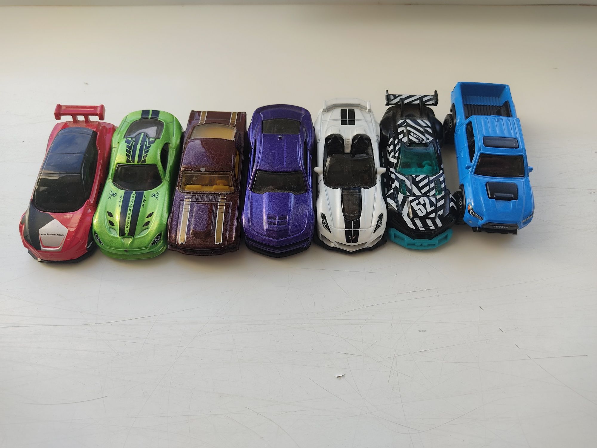 Hot wheels (7-cars)