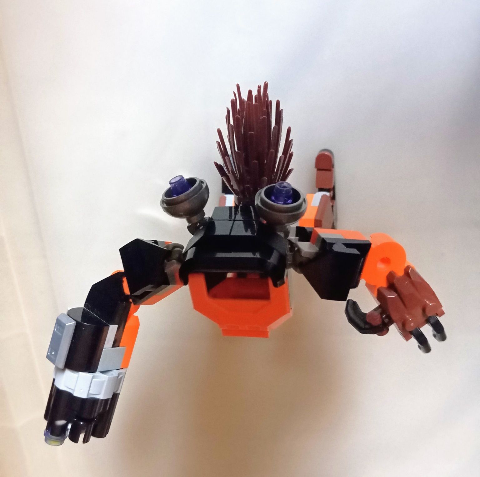 Lego  76243 incompleto.