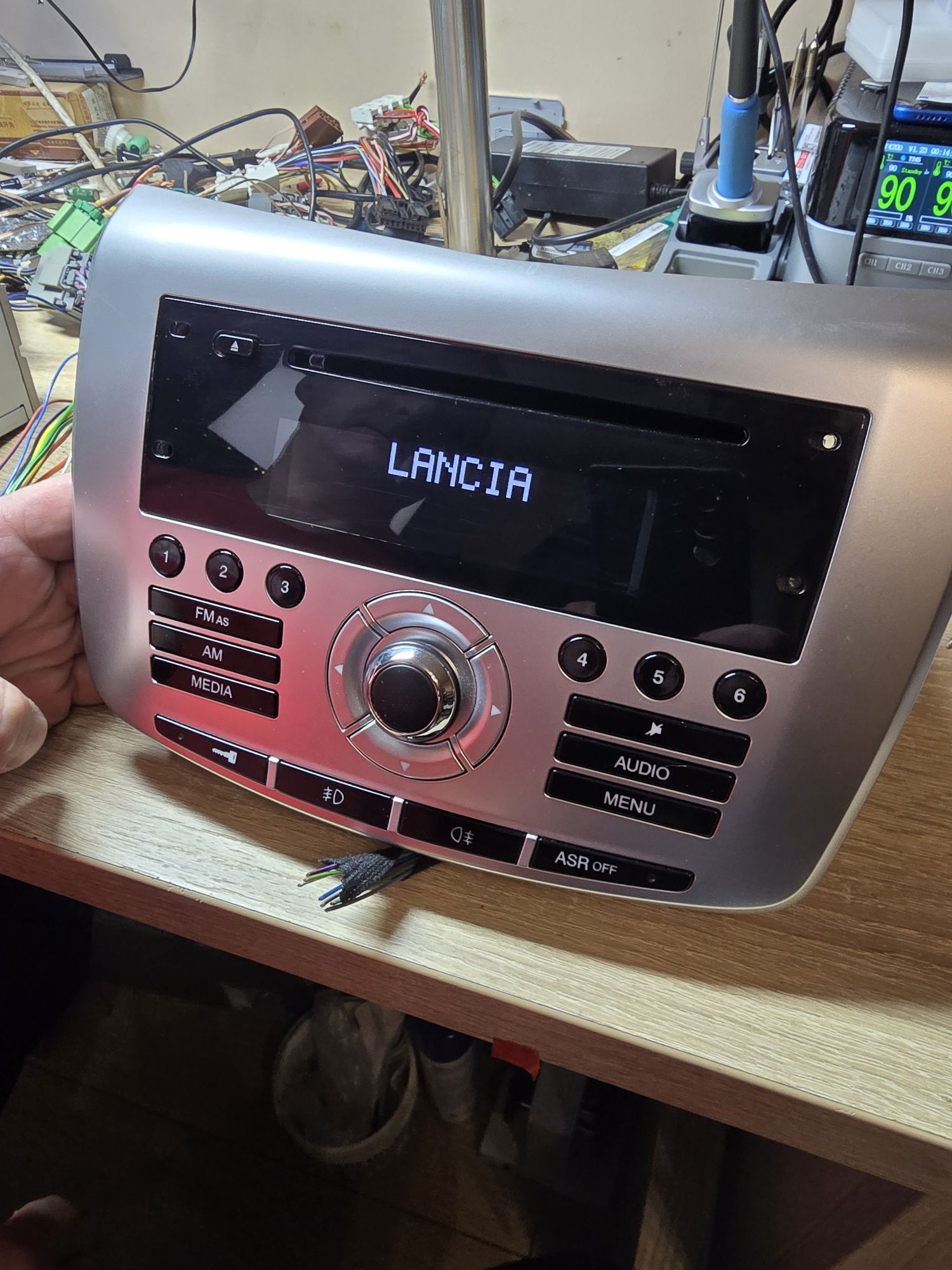 Radio CD Lancia Delta 3 2011 rok ROZKODOWANE