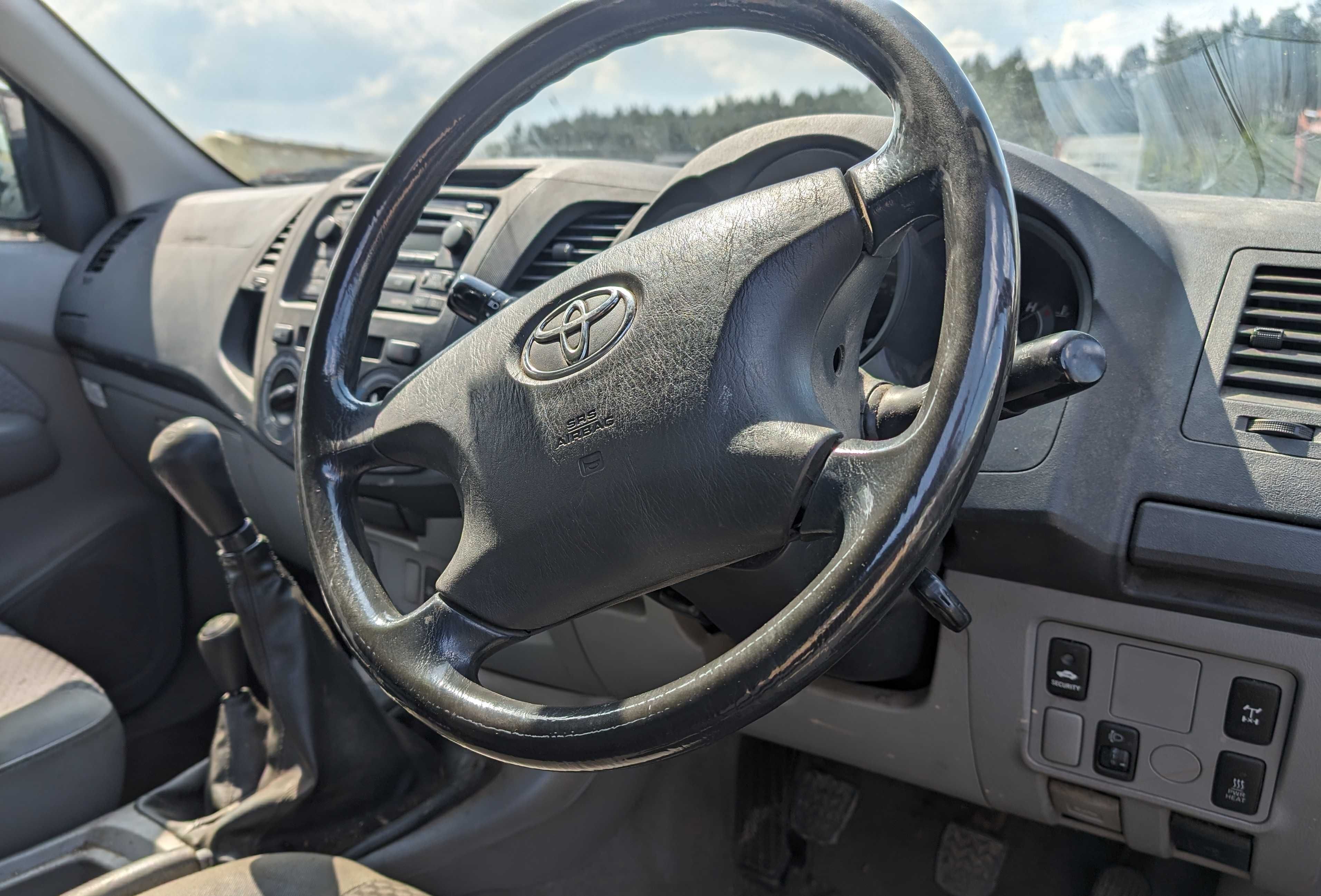 Toyota Hilux Extra Cab 1.5 kabiny CZĘŚCI