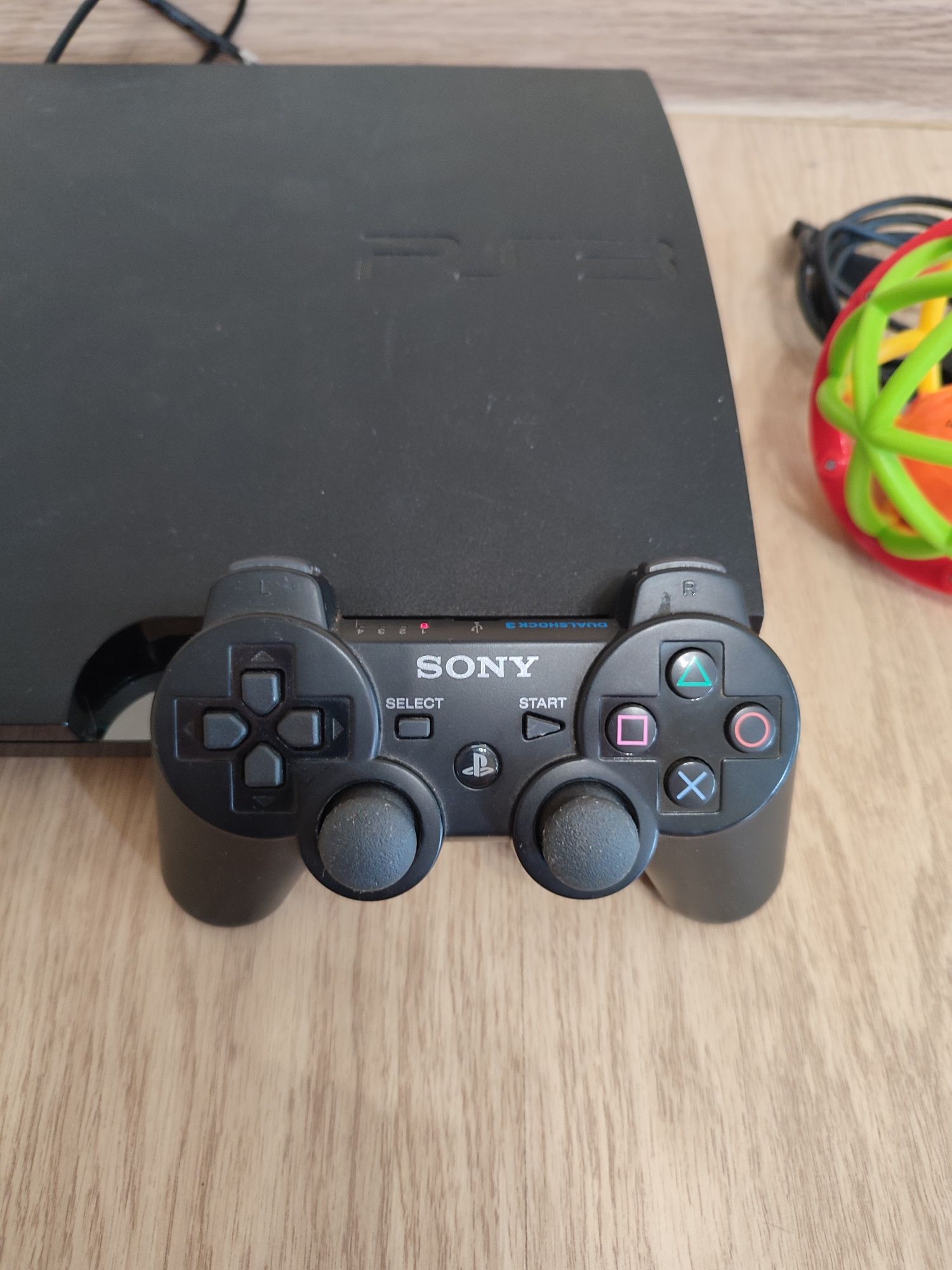 Приставка Sony PlayStation 3 slim
