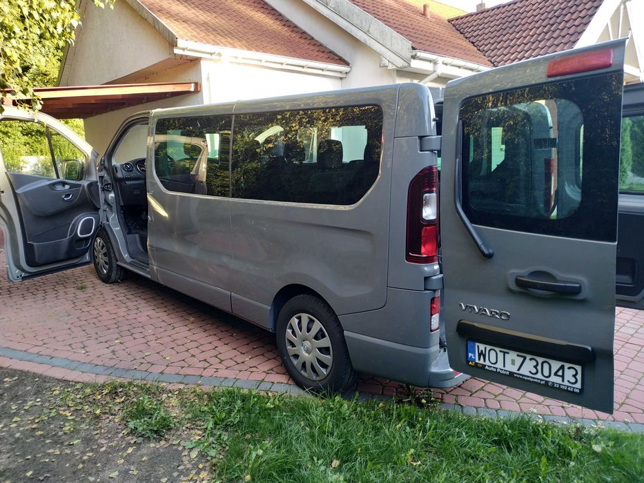 Bus 9 osobowy do wynajęcia / wynajem busa 9 os. z kierowcą lub bez