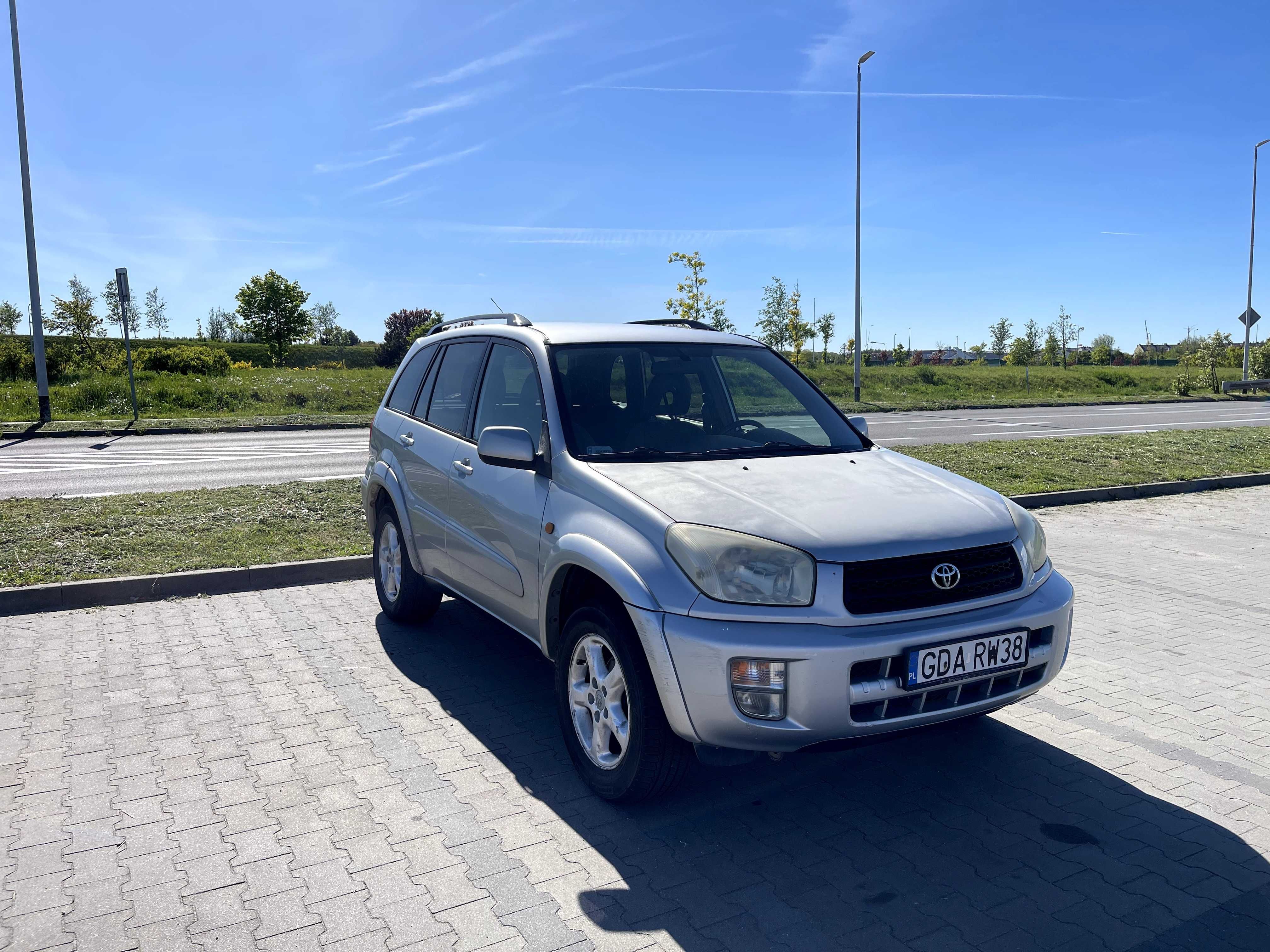 Toyota RAV4 2.0 150KM benzyna + gaz