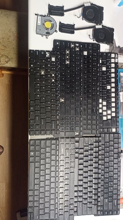 Klawiatury lub zestawy klawiszy do laptopów HP, Dell, Lenovo ThinkPad