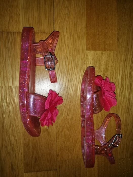 Босоножки, сандали для девочки размер 28-29