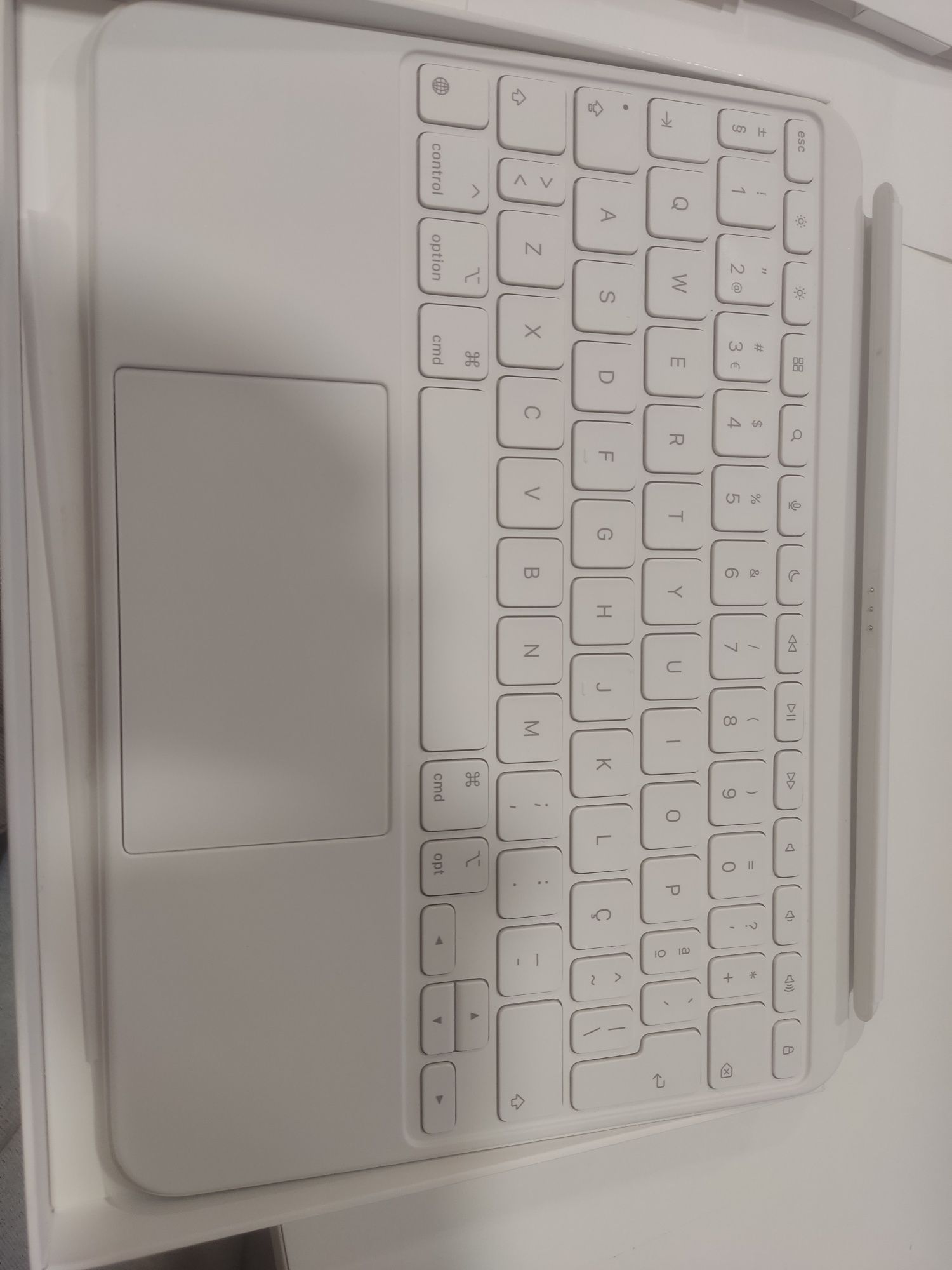 Magic keyboard folio