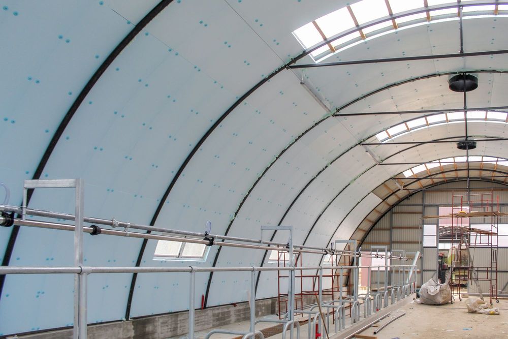 Ocieplenie Hala Łukowa Tunelowa Plandekowa Stalowa Styrodur XPS AGRO