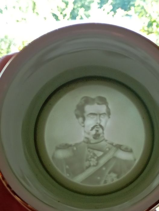 Kolekcjonerski kufel z porcelany.