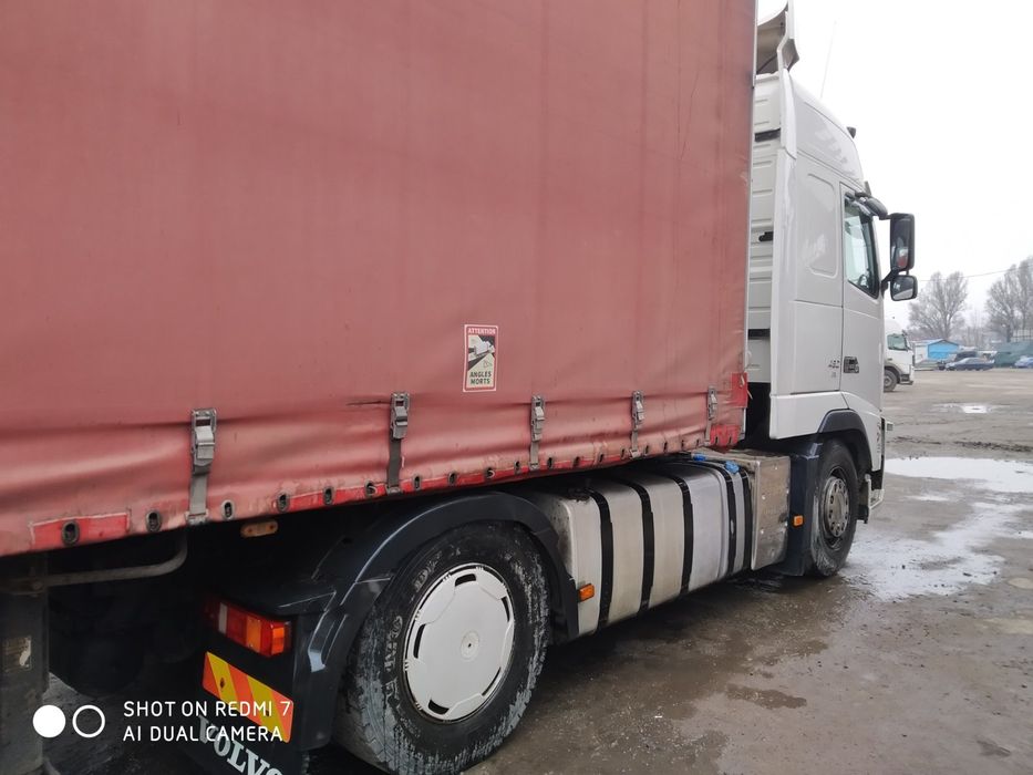 Продам Тягач Вольво с полуприцепы Шмиц.