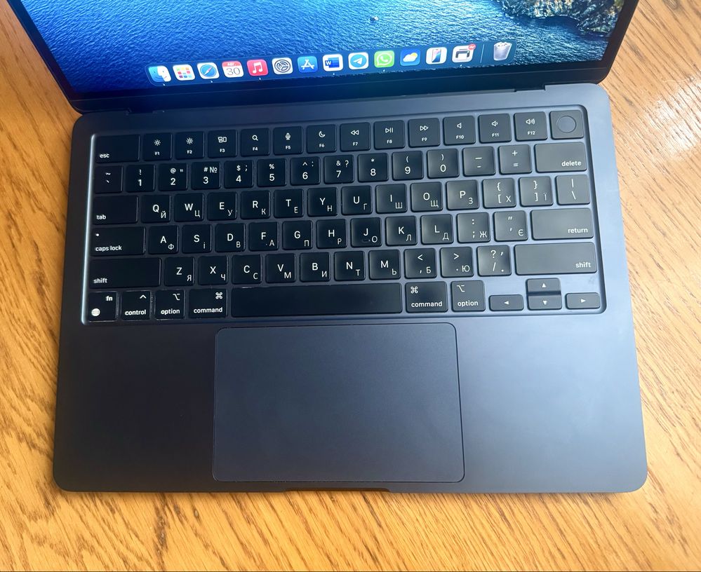 Apple MacBook Air 13.6 m2 midnight