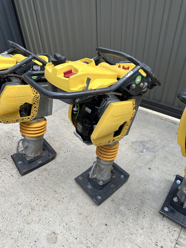 Вибронога виброплита трамбовка Bomag BT 60 вибротрамбовка