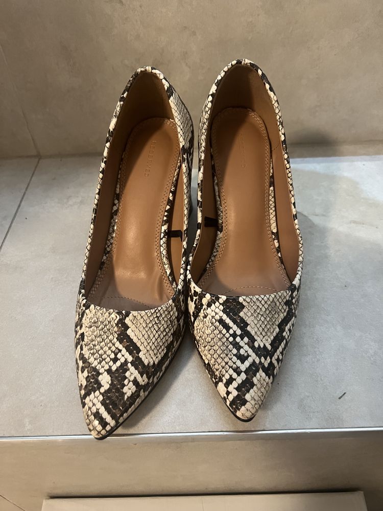 Buty skóra węża Reserved r.36 lub 35,5