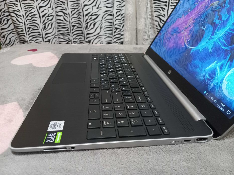 Игровой Видео RTX 2050 (4 ГБ)   Core i7 1065G7/  16 RAM/  HP Laptop 15