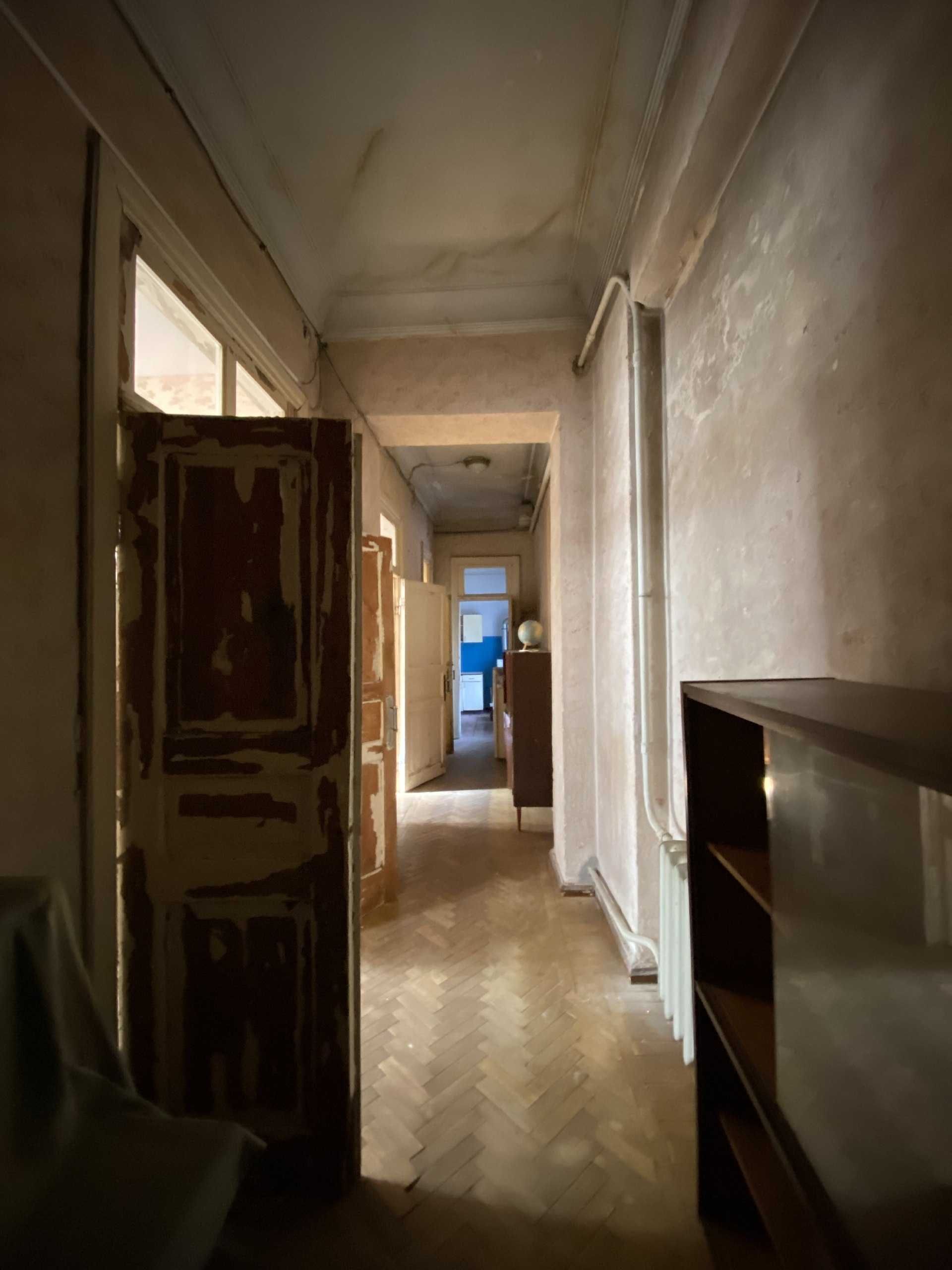 Продам 2 ком квартиру в Центре